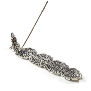 Kovový stojánek na vonné tyčinky s listovými ornamenty a Buddhou