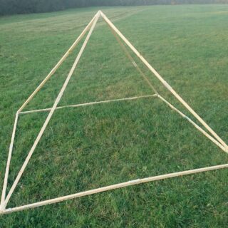 Posvátná geometrie, pyramidy, meditace, jóga