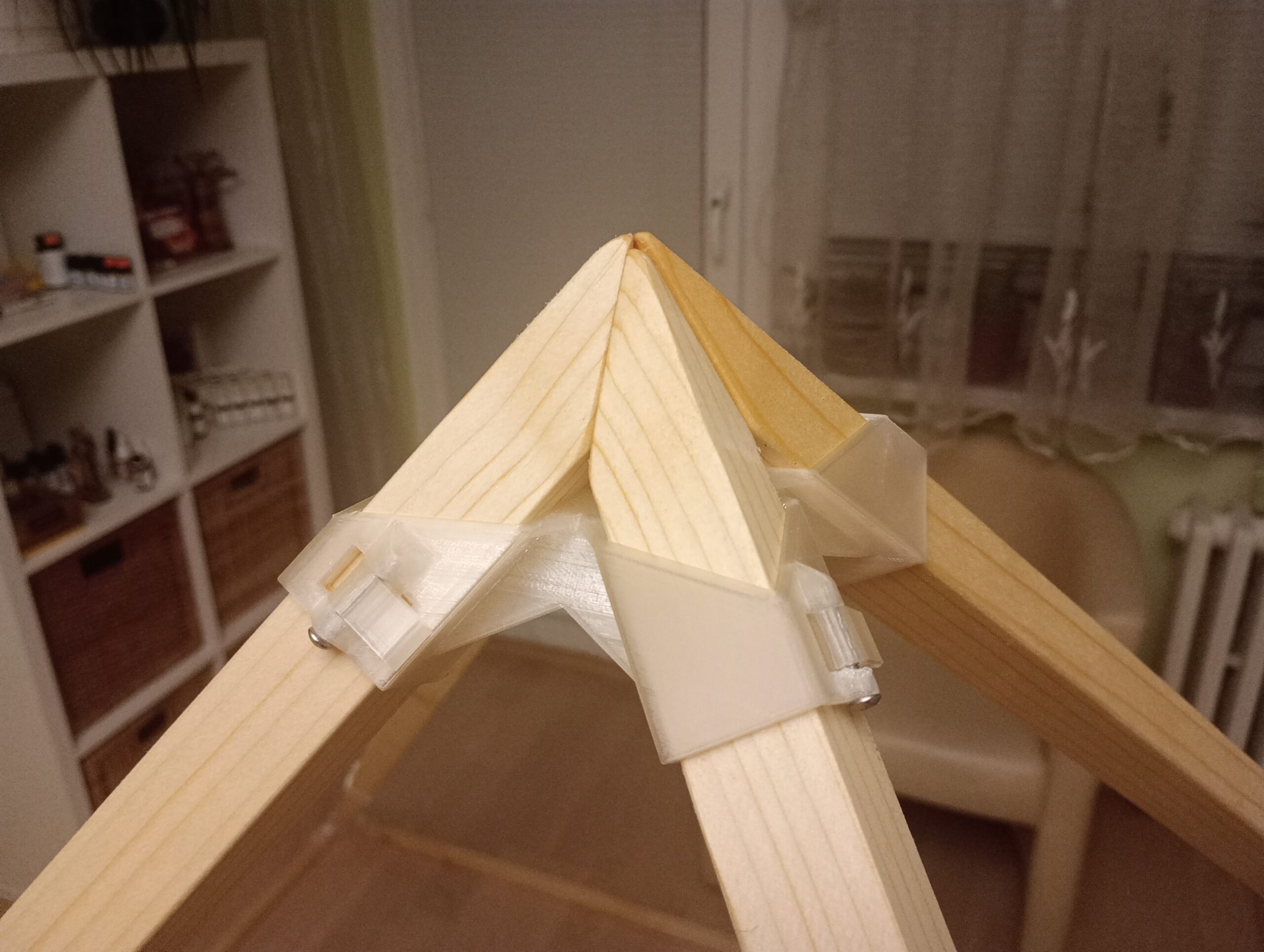Dřevěná skládací meditační pyramida se spojovacími díly (základna 194 / 233 cm) - Obrázek 6